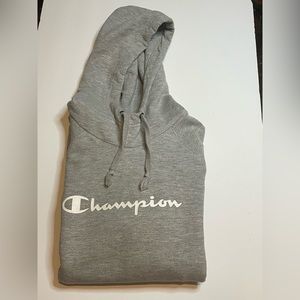 Women’s Champion Pull-Over Hoodie- Size: Large